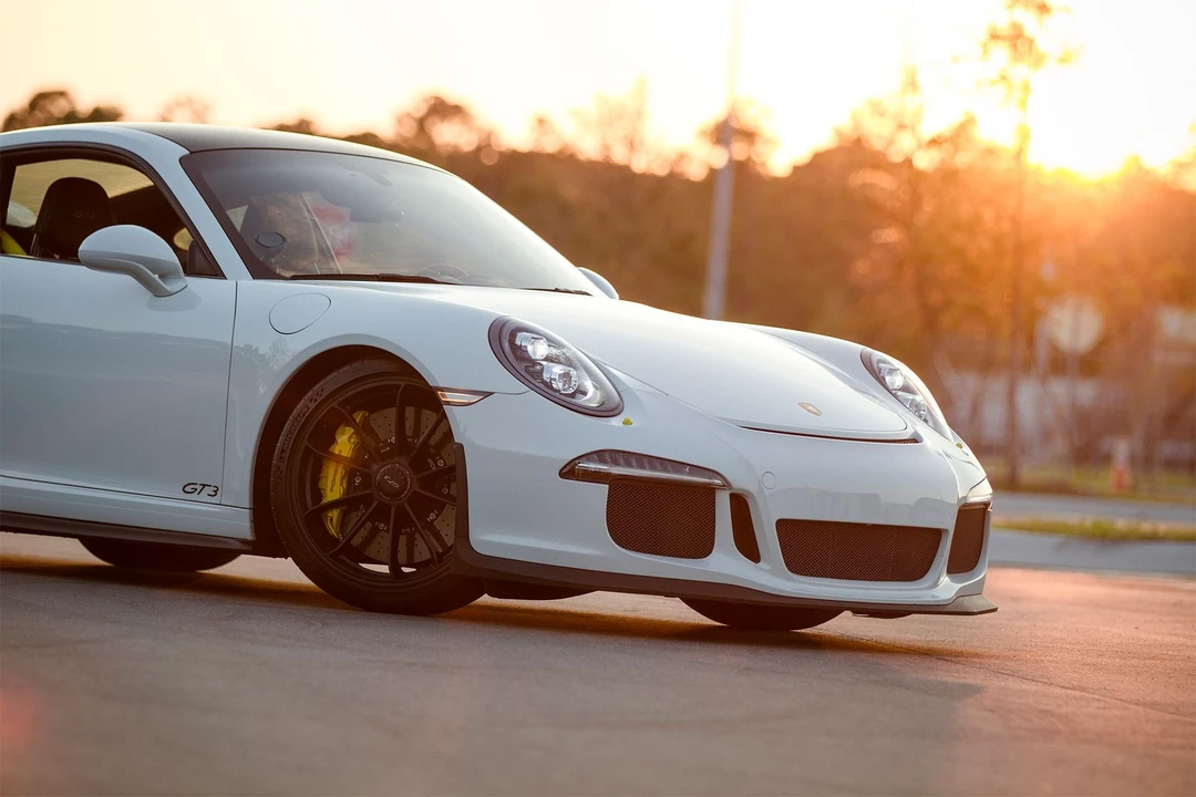 2015 Porsche 991 GT3 - Image 26 of 30