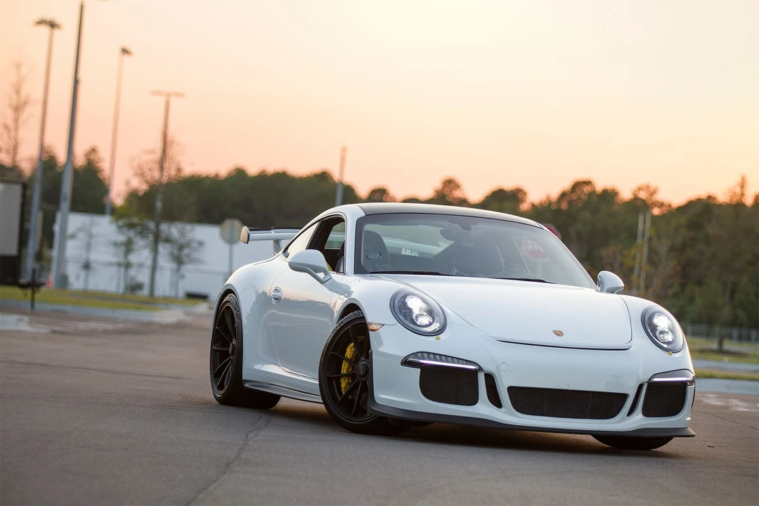 2015 Porsche 991 GT3 - Image 27 of 30