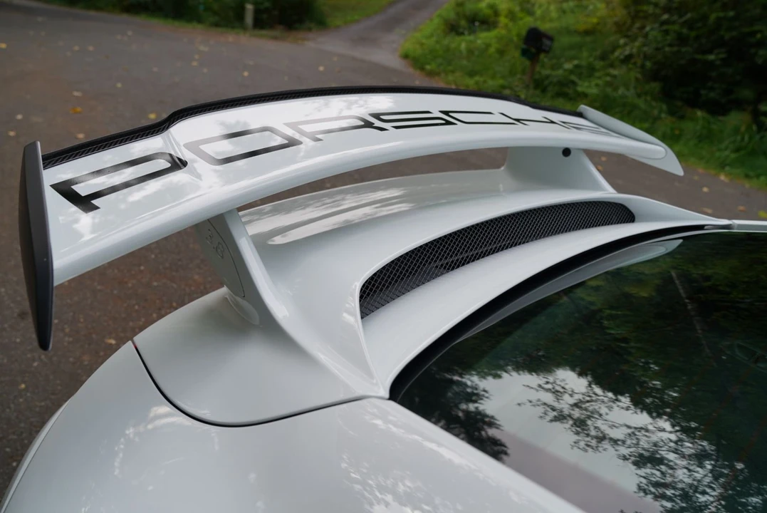 2015 Porsche 991 GT3 - Image 12 of 31