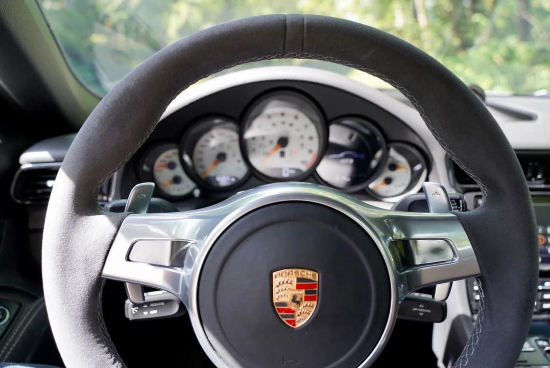 2015 Porsche 991 GT3 - Image 4 of 31
