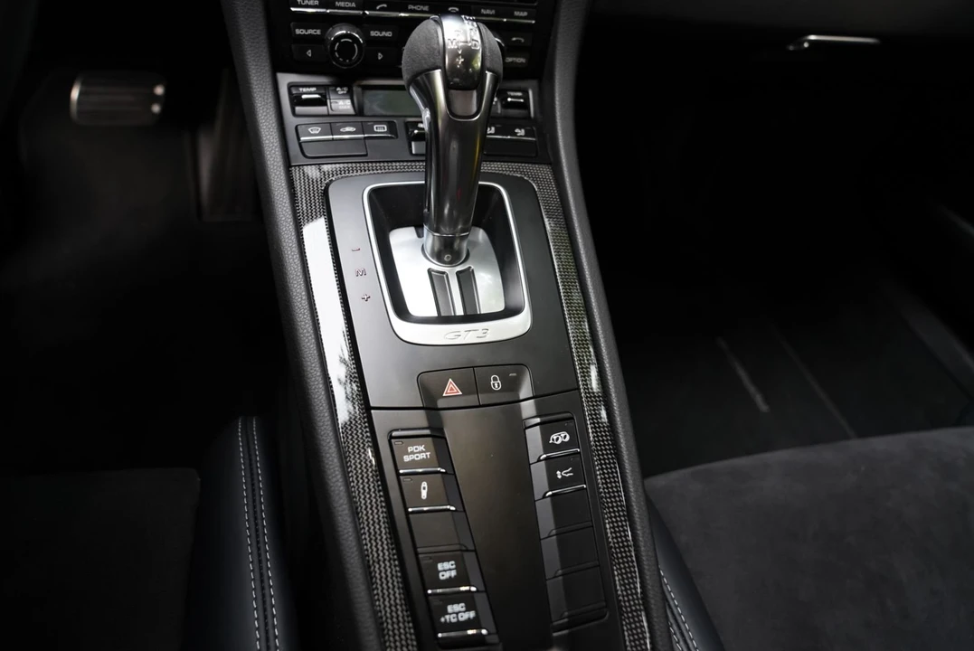 2015 Porsche 991 GT3 - Image 26 of 31