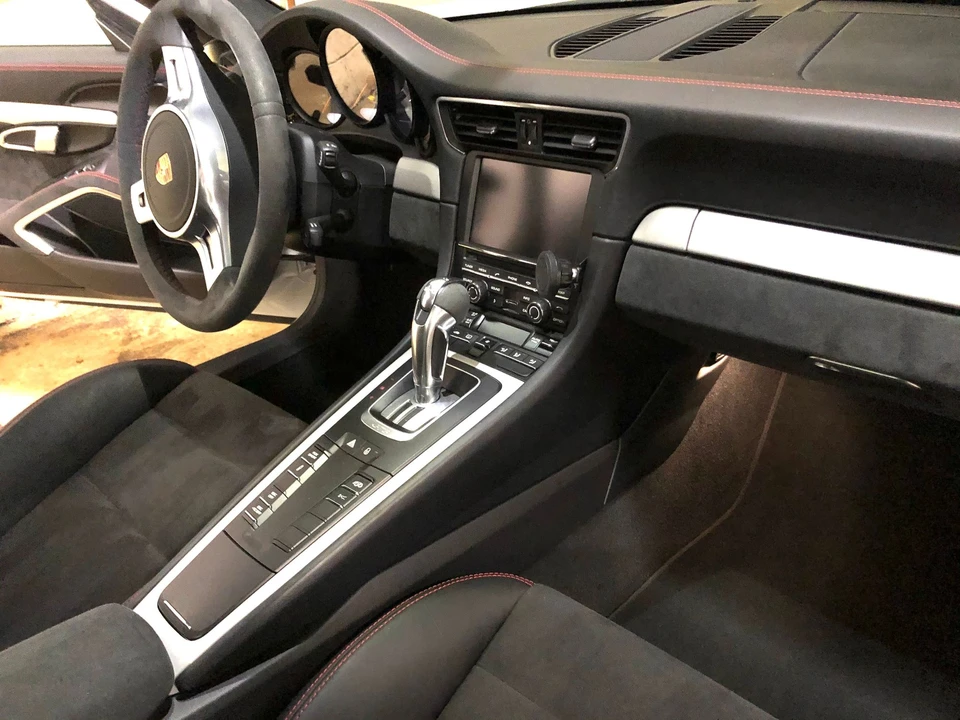 2015 Porsche 991 GT3 - Image 7 of 10