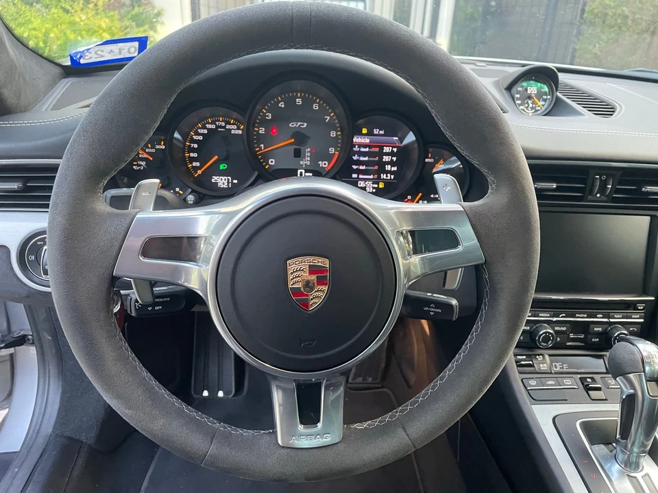2015 Porsche 991 GT3 - Image 3 of 13