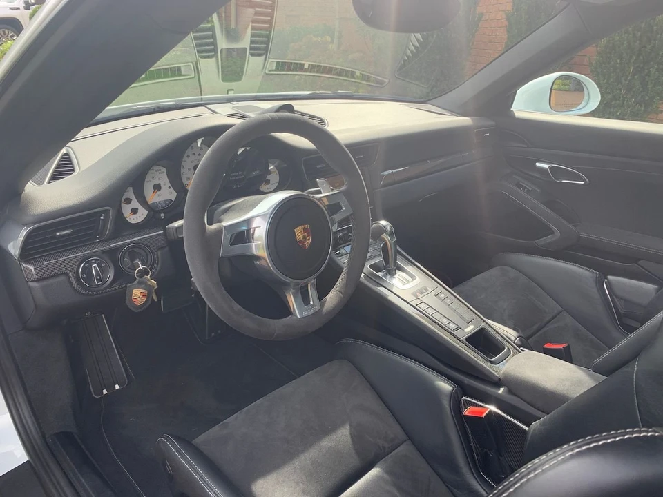 2015 Porsche 991 GT3 - Image 13 of 31