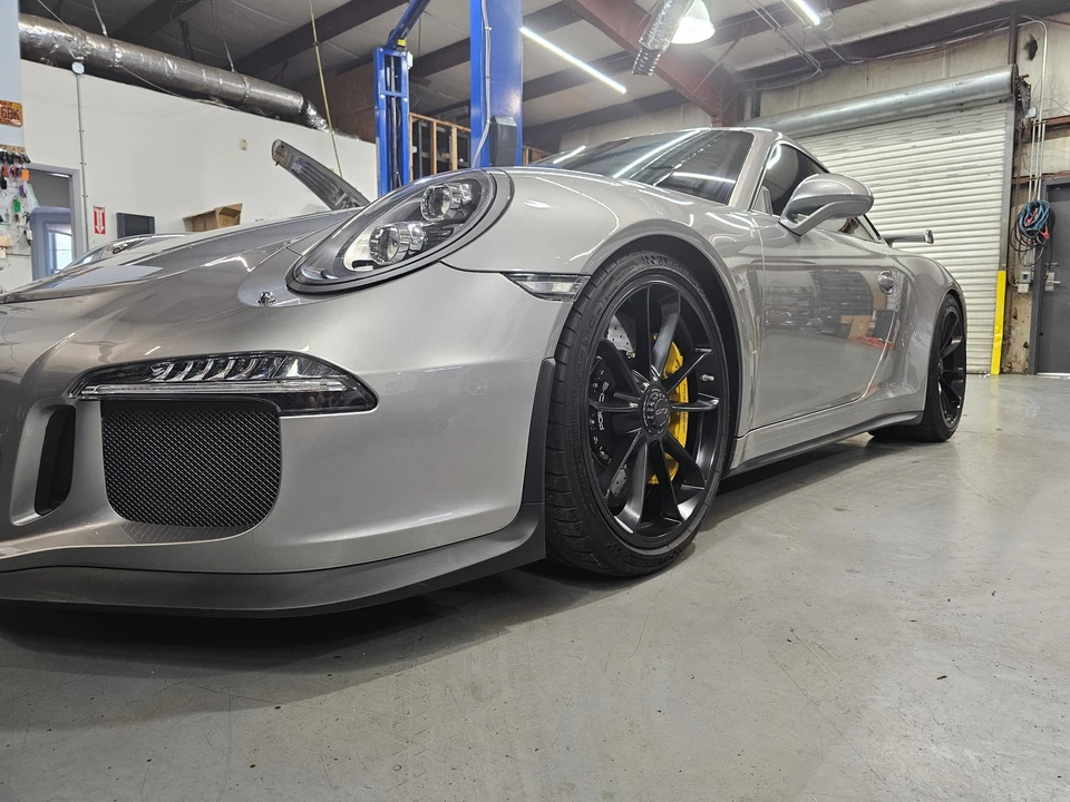 2015 Porsche 991 GT3 - Image 2 of 31