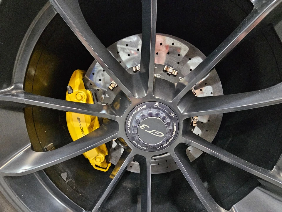 2015 Porsche 991 GT3 - Image 11 of 31