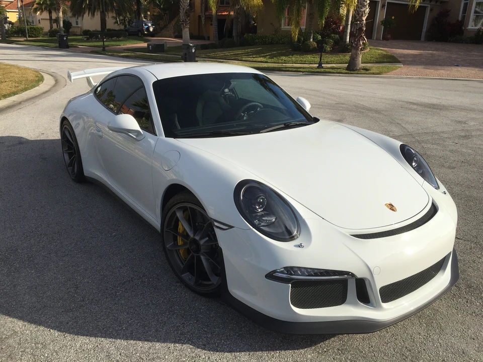 2015 Porsche 991 GT3 - Image 2 of 8