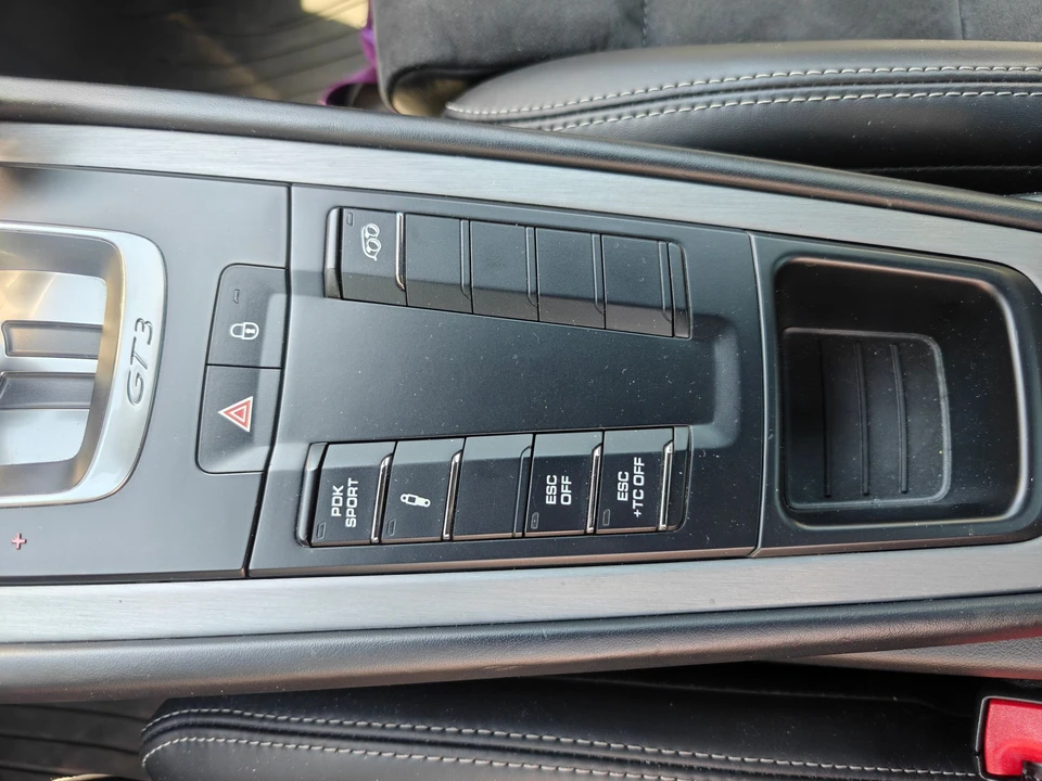 2015 Porsche 991 GT3 - Image 17 of 22