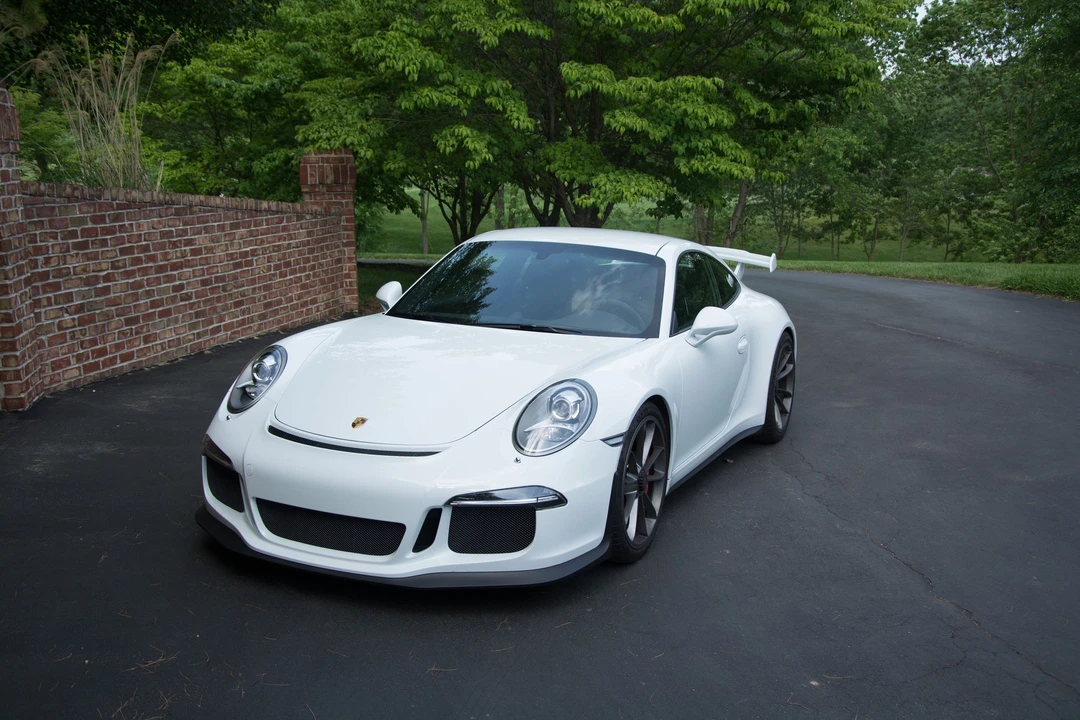2015 Porsche 991 GT3 - Image 2 of 10