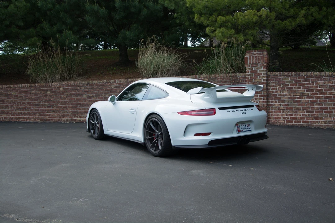 2015 Porsche 991 GT3 - Image 3 of 10