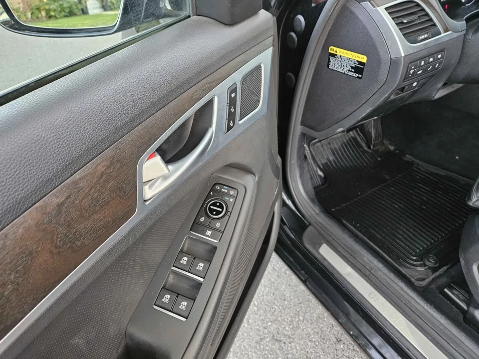 2015 Genesis G80 - Image 9 of 14