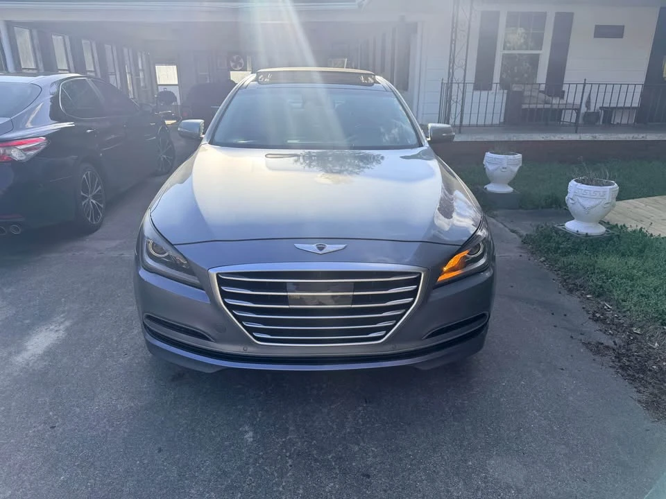2015 Hyundai Genesis - Image 2 of 6