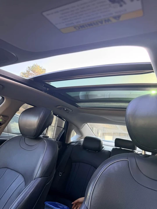 2015 Hyundai Genesis - Image 6 of 6