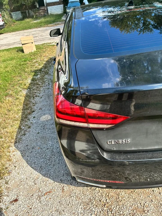 2015 Genesis - Image 2 of 12