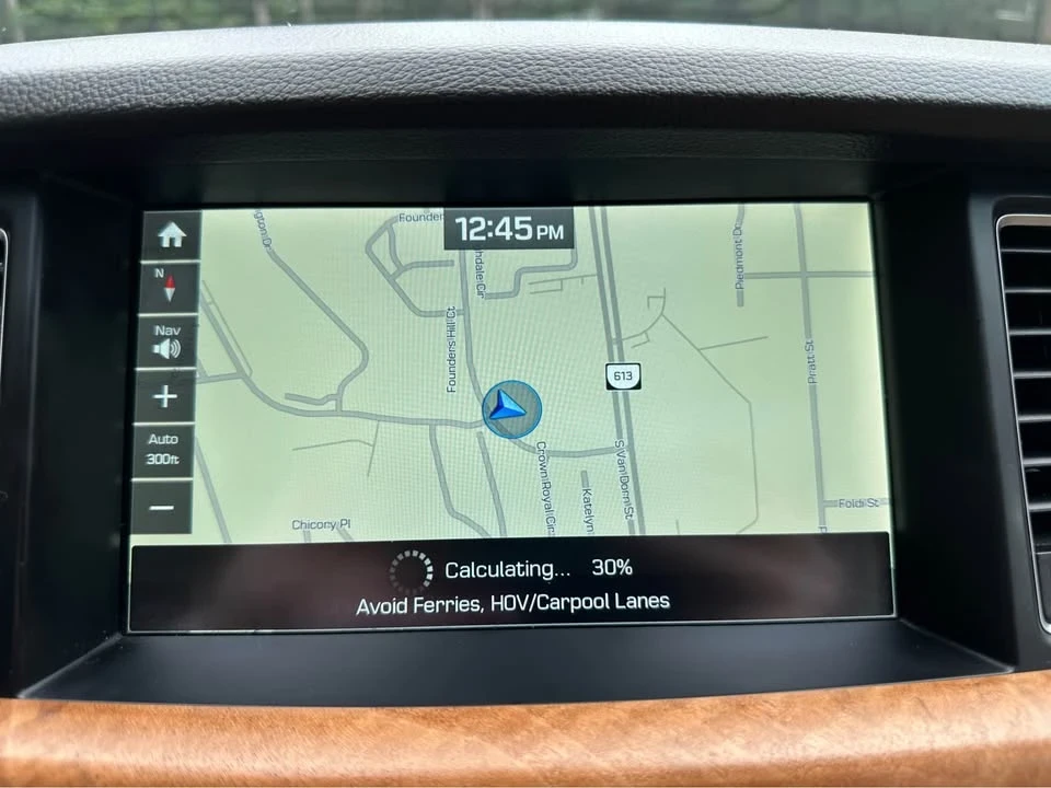 2015 Hyundai Genesis - Image 16 of 20