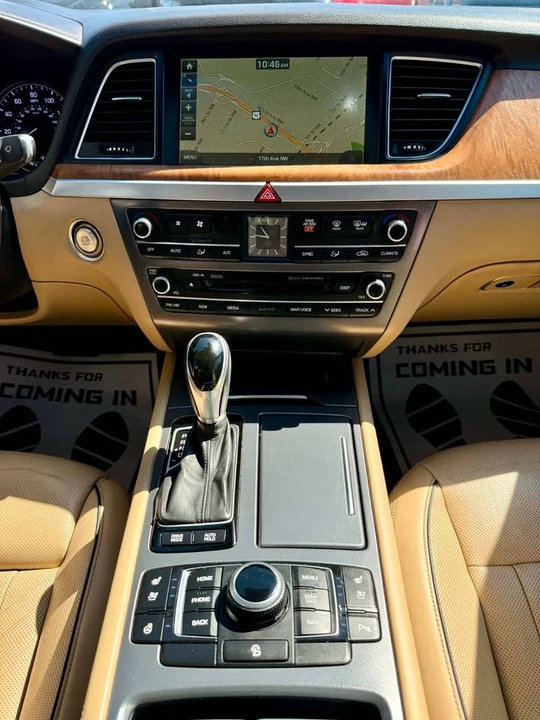 2015 Hyundai Genesis - Image 16 of 20