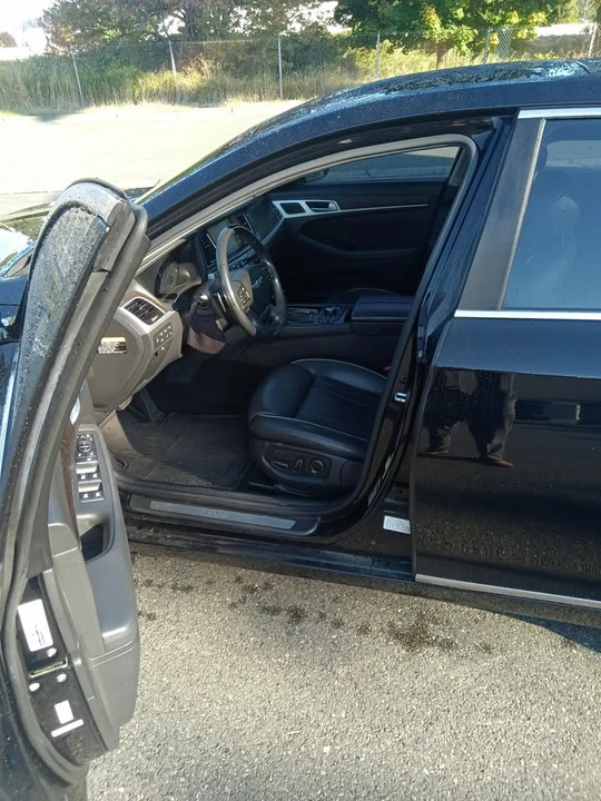 2015 Genesis G80 - Image 9 of 12