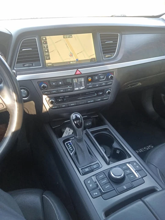 2015 Genesis G80 - Image 8 of 12