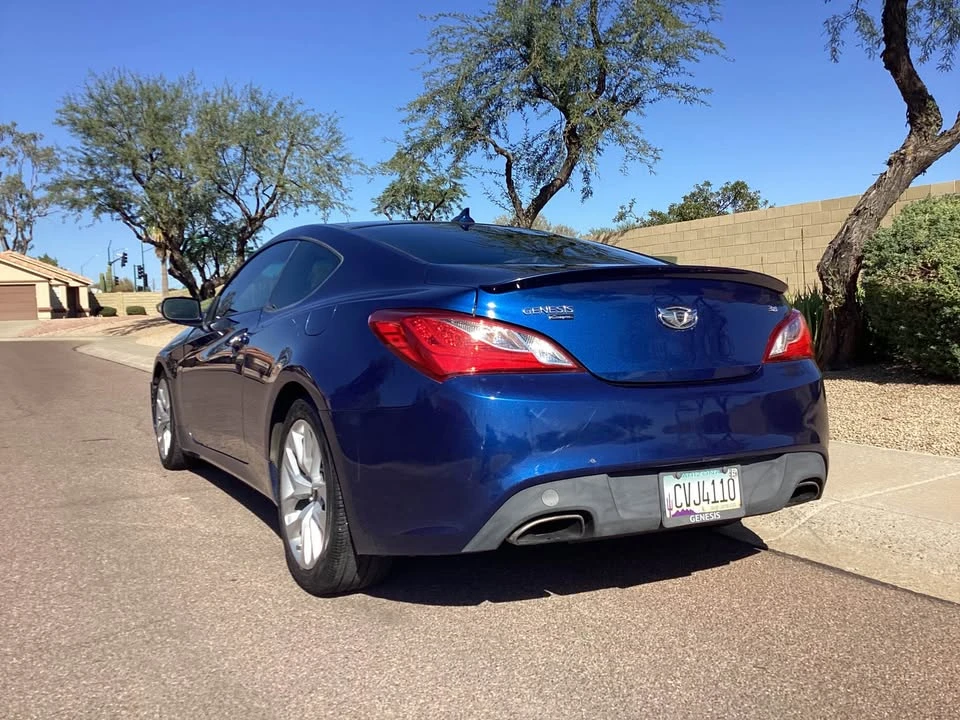 2015 Genesis - Image 8 of 10
