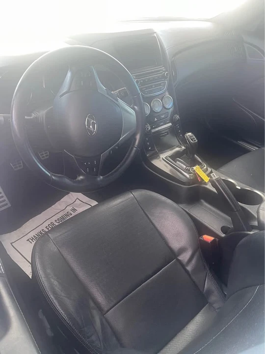 2015 Genesis - Image 4 of 8
