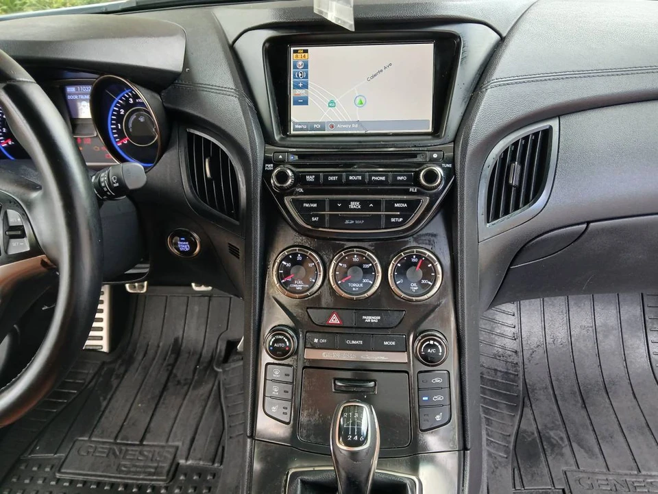 2015 Hyundai Genesis Coupe - Image 17 of 24