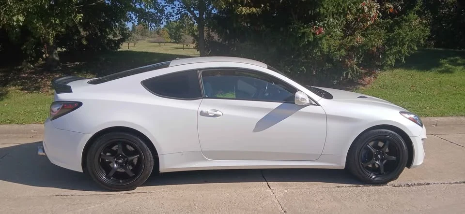 2015 Hyundai Genesis Coupe - Image 9 of 20