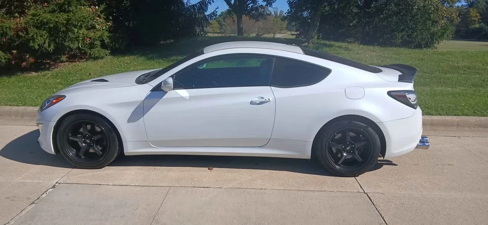 2015 Hyundai Genesis Coupe - Image 3 of 20