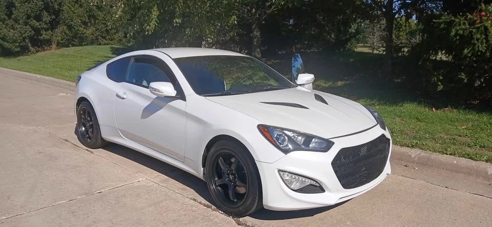2015 Hyundai Genesis Coupe - Image 7 of 20