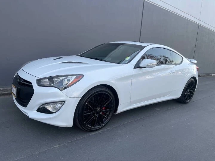 2015 Genesis - Image 5 of 16