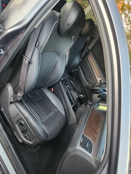 2015 Hyundai Genesis - Image 5 of 20