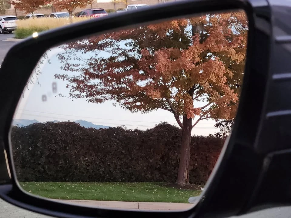 2015 Hyundai Genesis - Image 17 of 20