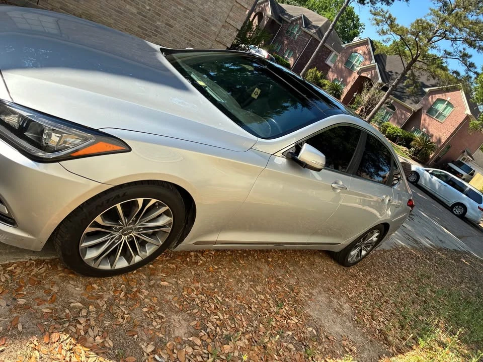 2015 Hyundai Genesis - Image 6 of 17