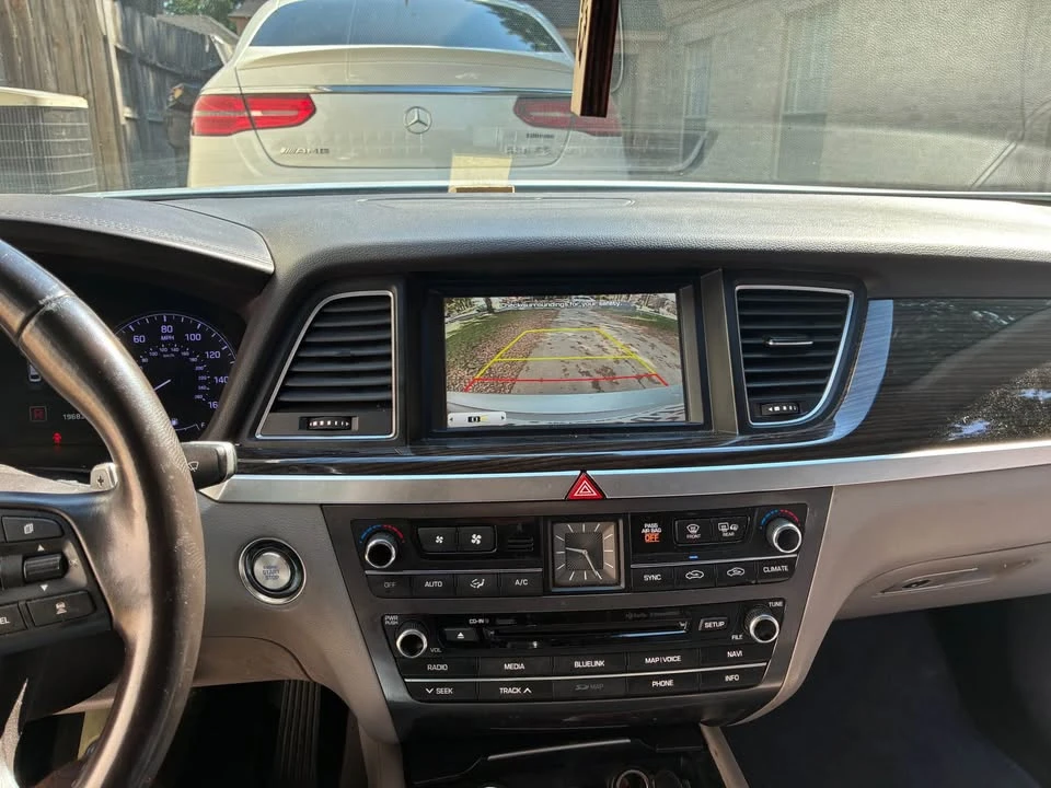 2015 Hyundai Genesis - Image 17 of 17