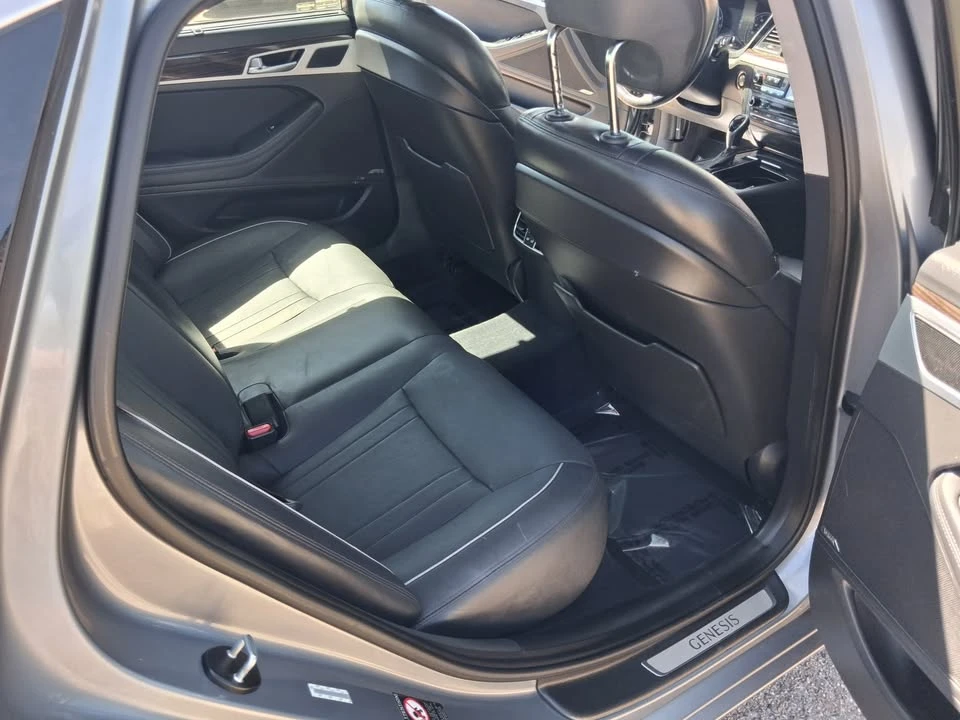 2015 Hyundai Genesis - Image 12 of 12