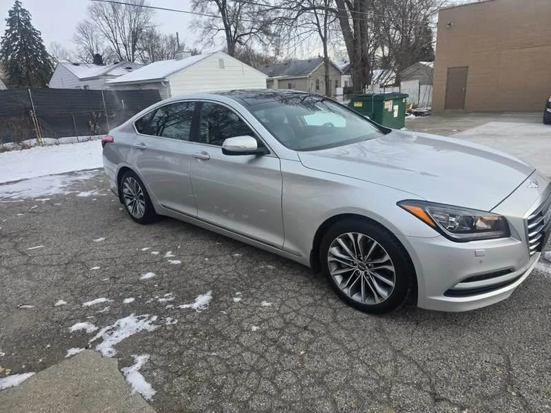 2015 Hyundai Genesis - Image 2 of 19