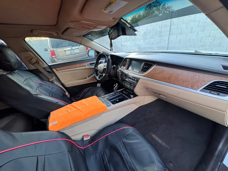 2015 Hyundai Genesis - Image 9 of 12