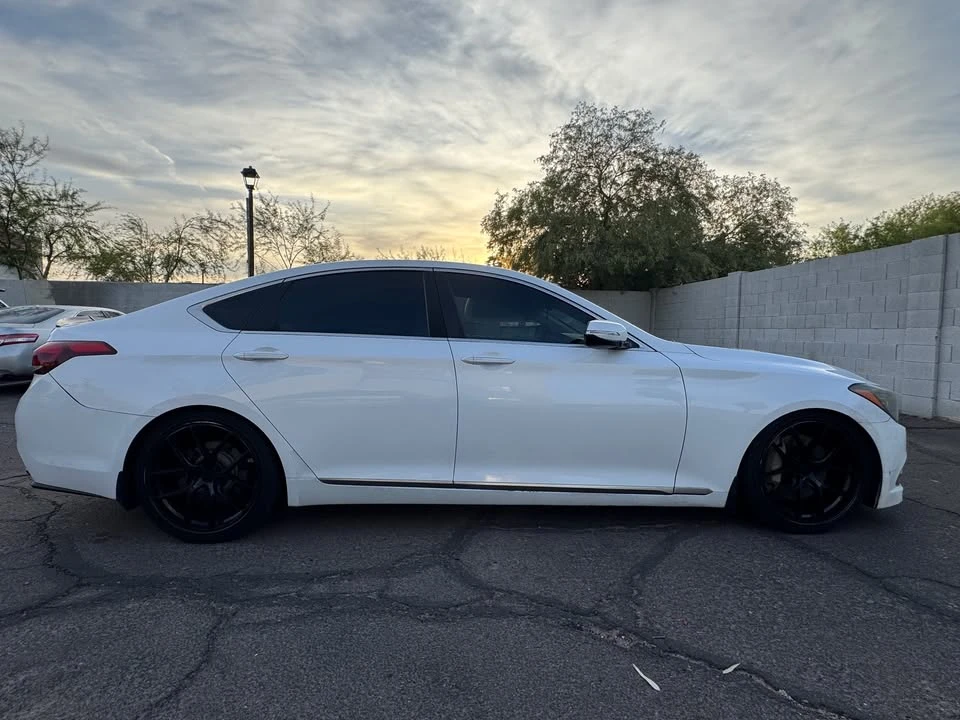2015 Hyundai Genesis - Image 8 of 12