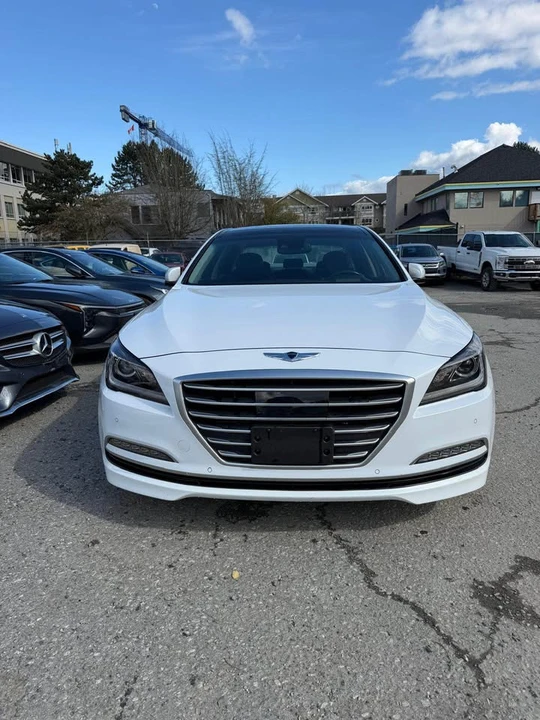 2015 Hyundai Genesis - Image 10 of 16
