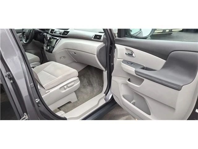 2015 Honda Odyssey - Image 14 of 21