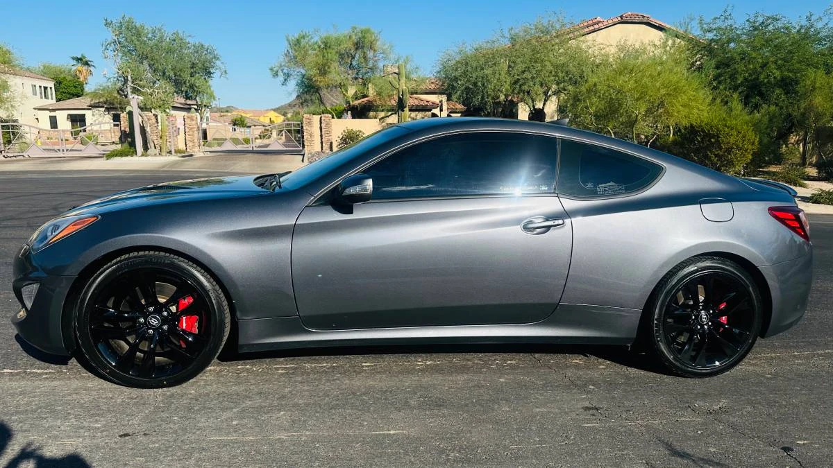 2015 Hyundai Genesis Coupe - Image 2 of 22