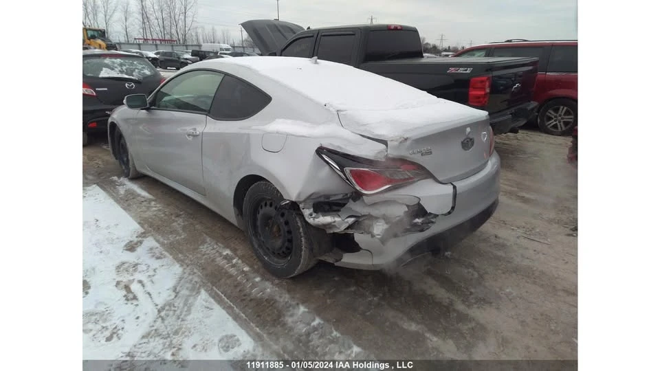 2015 Hyundai Genesis Coupe - Image 8 of 10