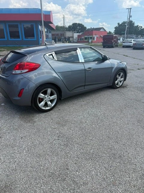2015 Hyundai Veloster - Image 3 of 6