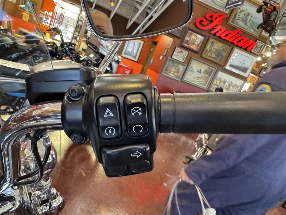 2015 Harley-Davidson Touring Twin Cam - Image 13 of 24