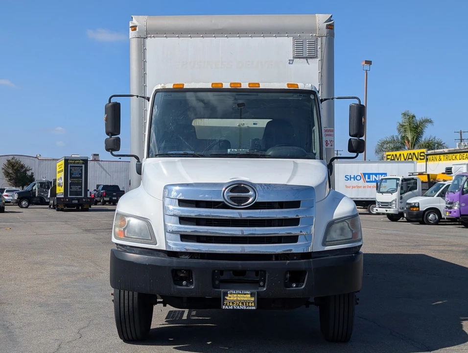2015 Hino 268 - Image 3 of 12