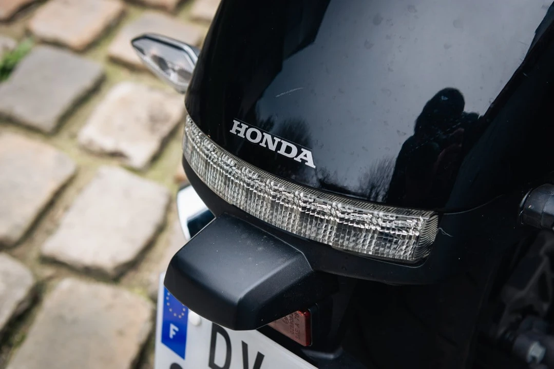 2015 Honda Gold Wing - Image 22 of 30