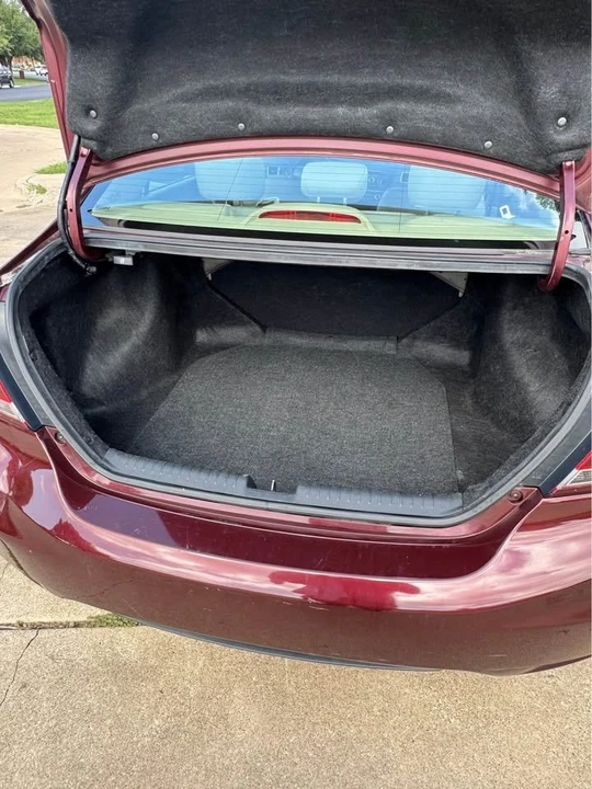 2015 Honda Civic 9th Gen - Image 4 of 12