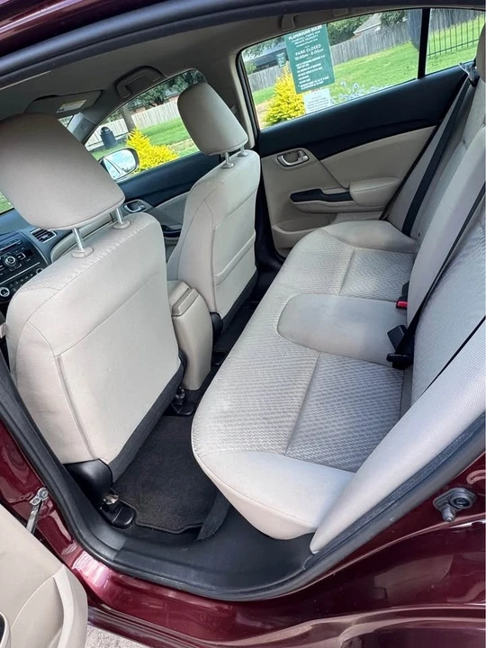 2015 Honda Civic 9th Gen - Image 8 of 12