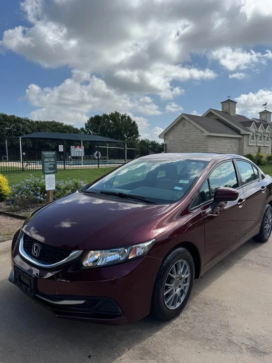 2015 Honda Civic 9th Gen - Image 2 of 12