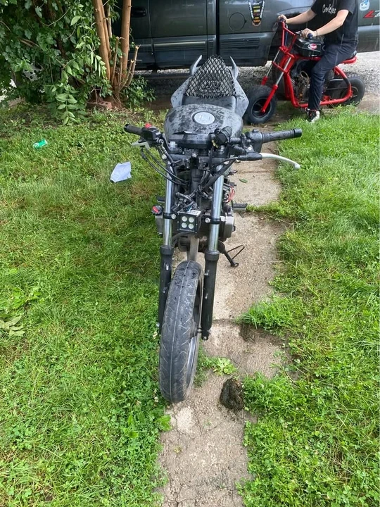 2015 Honda CBR - Image 2 of 5