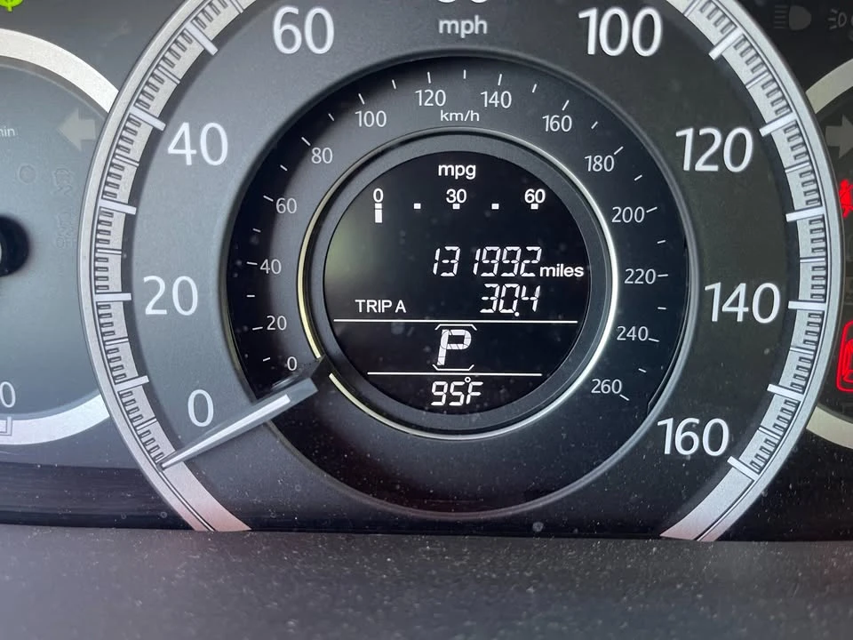 2015 Honda Accord 9th Gen - Image 11 of 12